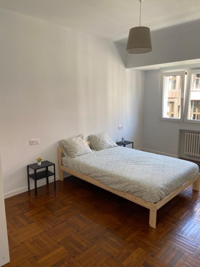 Amplio Apartamento En La Arena, 4 Hab ヒホン エクステリア 写真